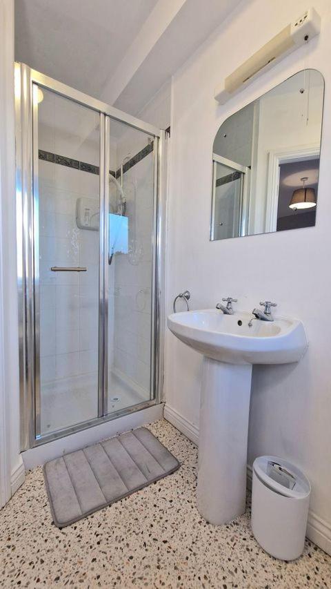 Cosy 3 Bedroom All Ensuites Galway Exterior foto